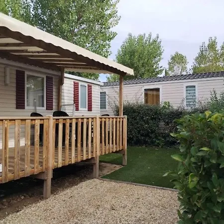 Mobil Home Le Martinet キャンプ場 *