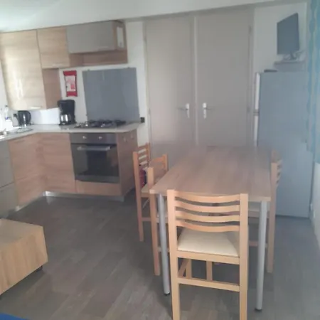 キャンプ場 Mobil Home Le Martinet Sérignan